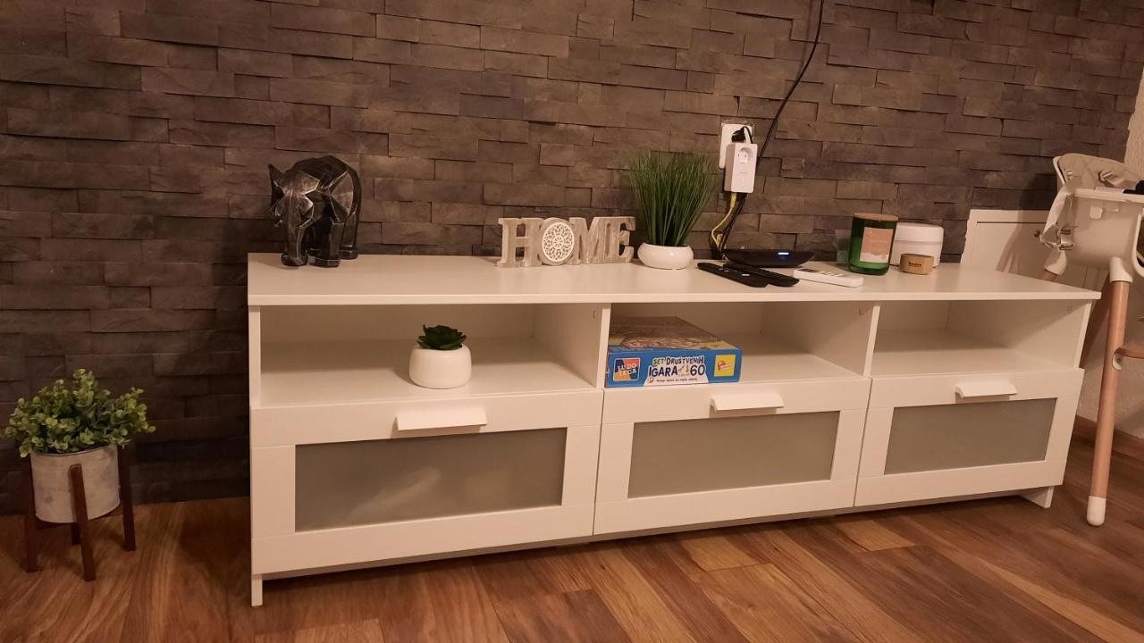 Apartman Twins Self Check In & Self Check Out Otocac Ngoại thất bức ảnh